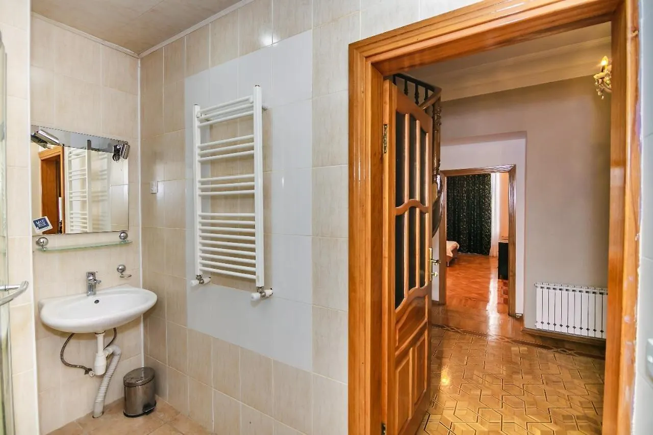 Baku City Apartment 4 Bedrooms