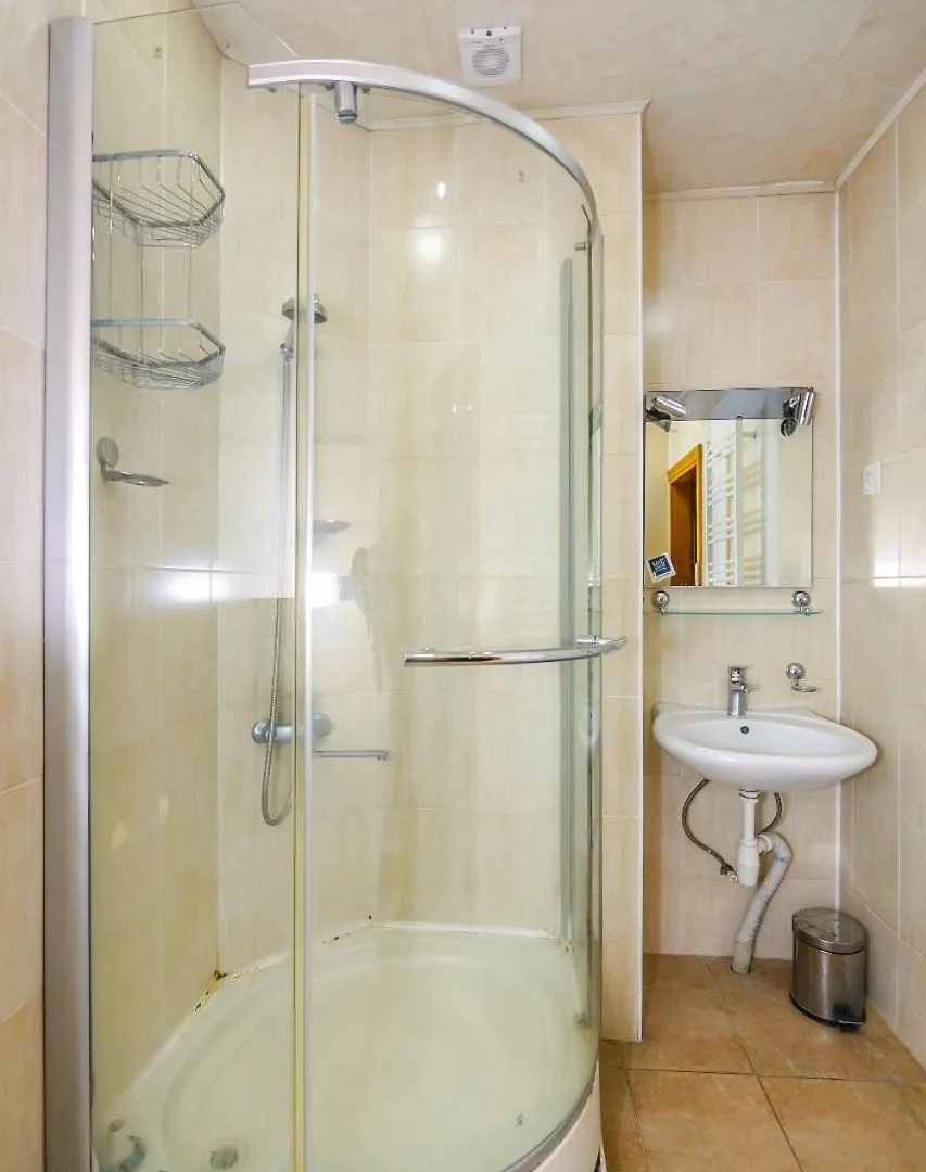 Baku City Apartment 4 Bedrooms
