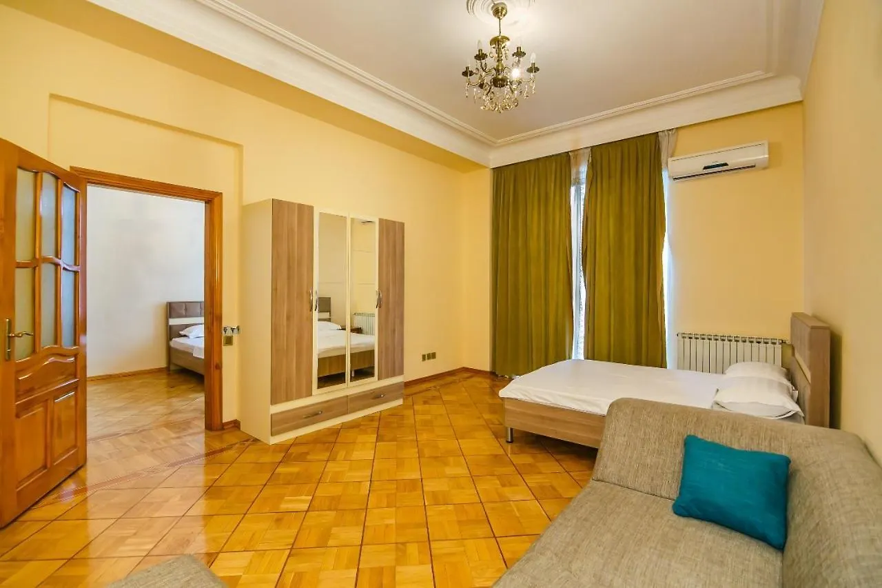 Baku City Apartment 4 Bedrooms