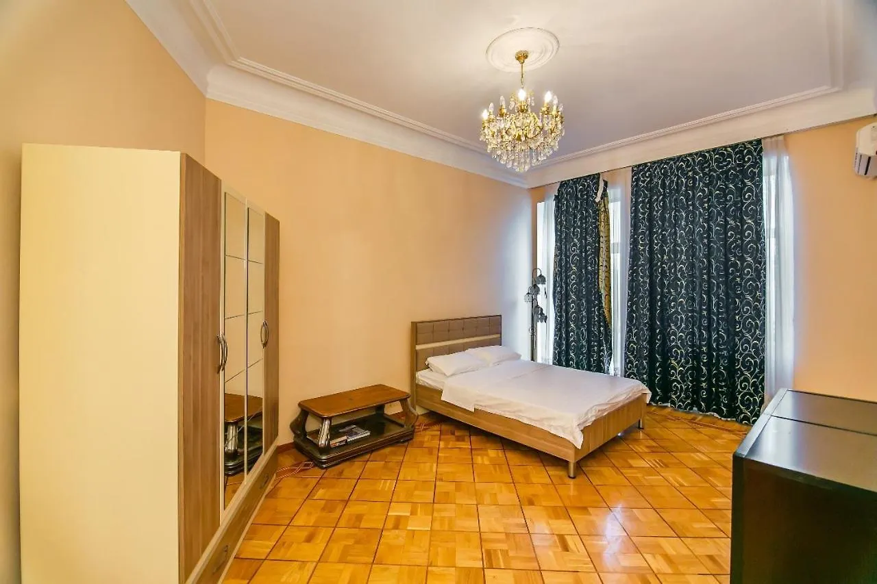 Baku City Apartment 4 Bedrooms